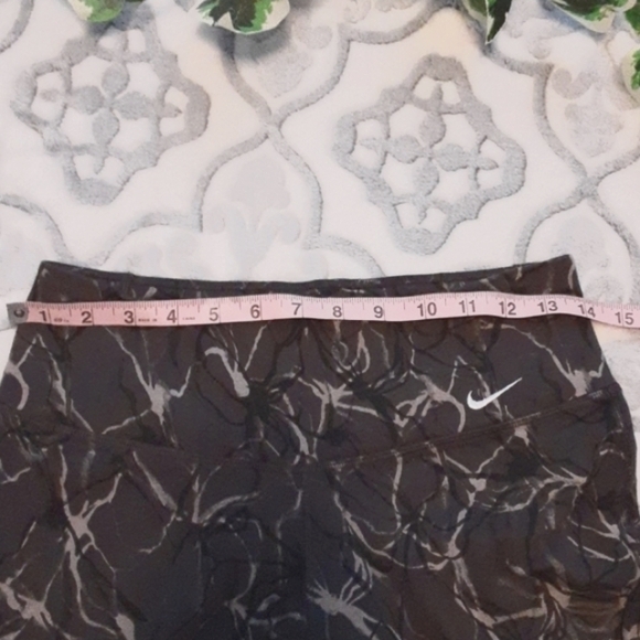 Nike Dri-Fit Capris - Picture 12 of 14